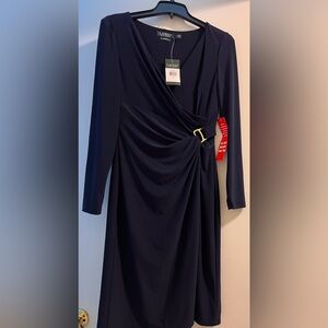Women Dress long sleeve

Lauren Ralph Lauren
Size 6